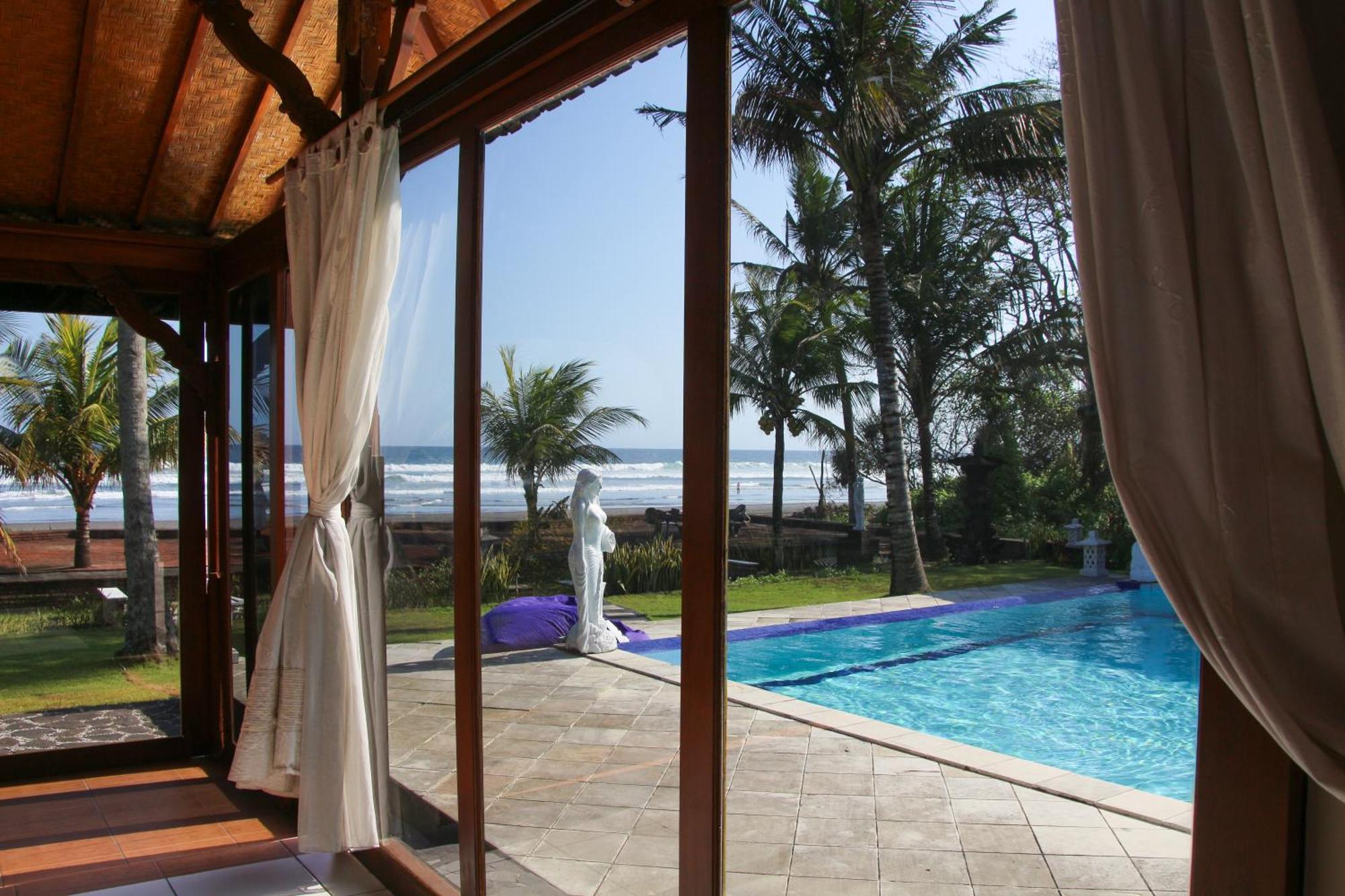Bali Hai Island Resort Pekutatan  Esterno foto
