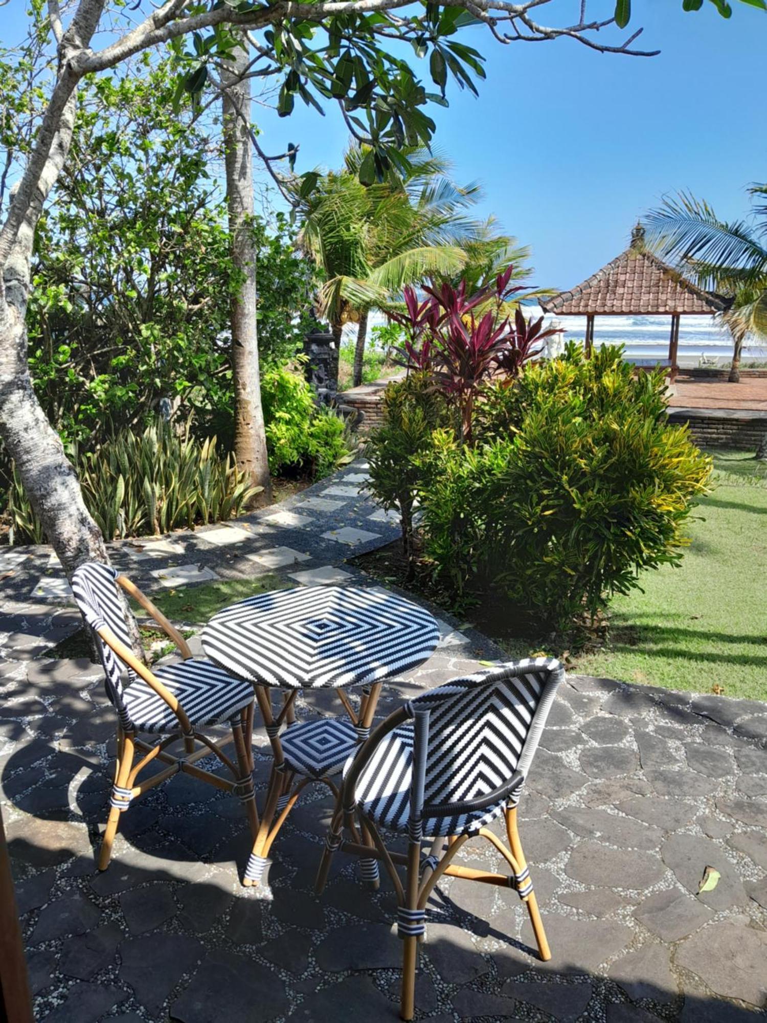 Bali Hai Island Resort Pekutatan  Esterno foto